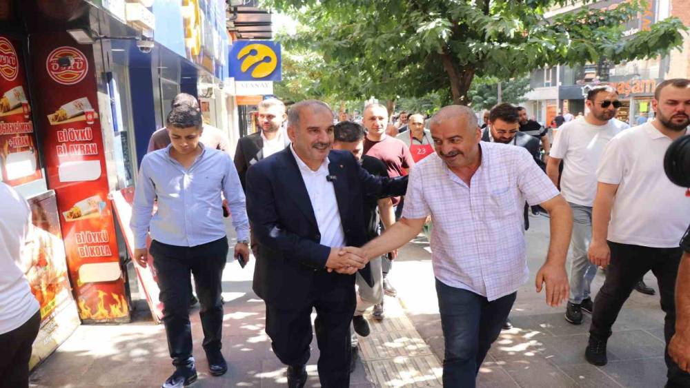 Başkan Alan: "G&uuml;&ccedil;l&uuml; yarınlara birlikte y&uuml;r&uuml;yeceğiz"
