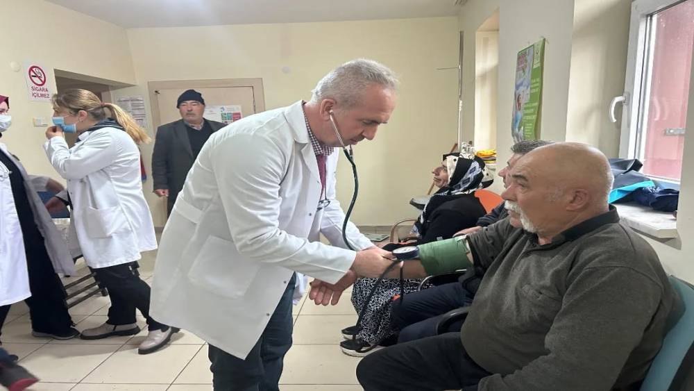 Mobil Sağlıklı Hayat Timi Bademdere&rsquo;de hizmet verdi
