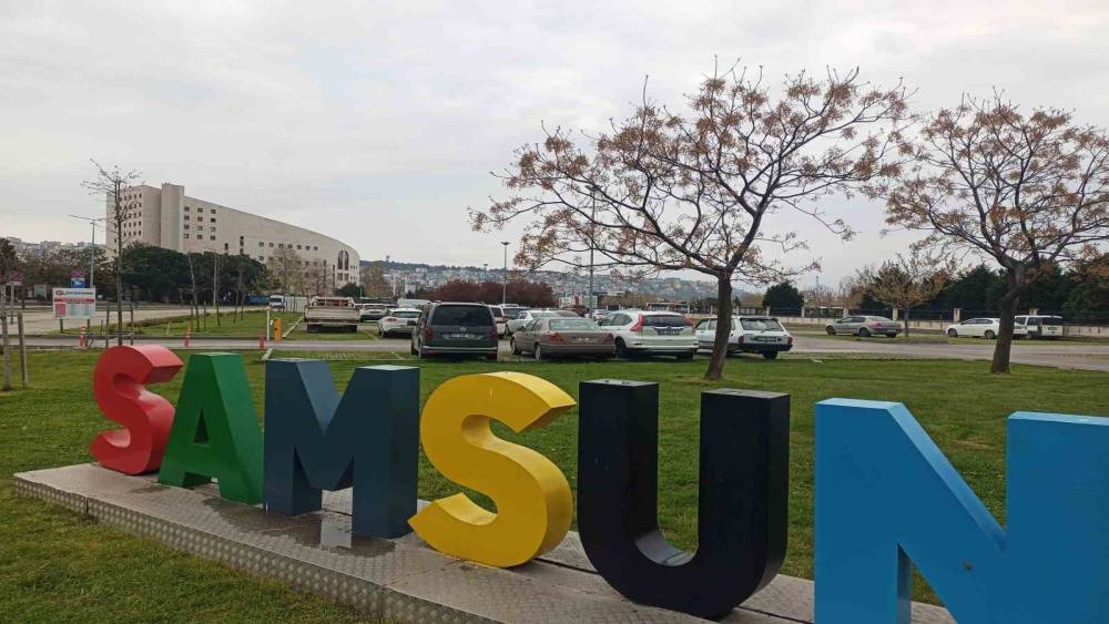 Samsun&rsquo;da ara&ccedil; sayısı bir yılda 39 bin arttı: Trafikteki b&uuml;y&uuml;me dikkat &ccedil;ekiyor
