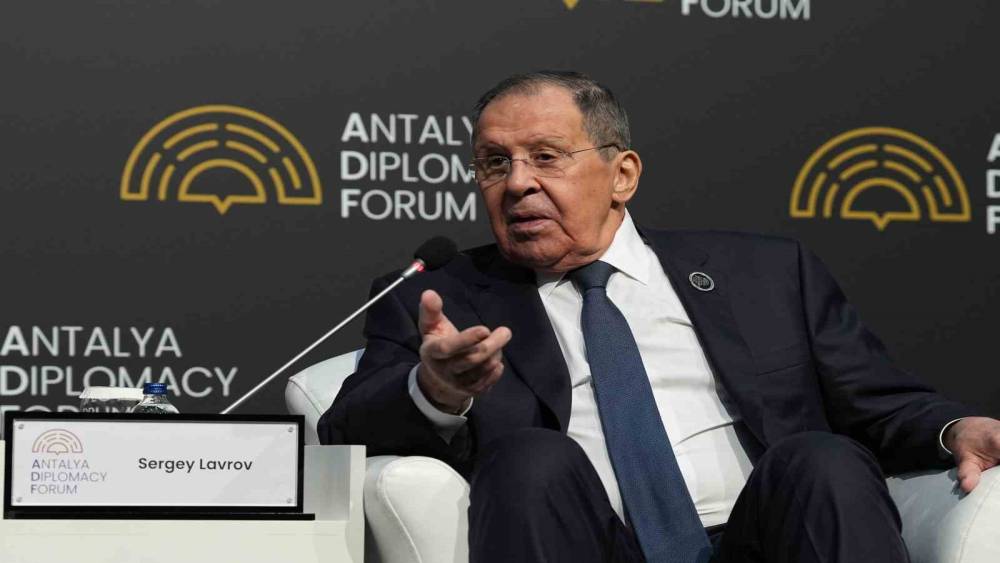 Rusya Dışişleri Bakanı Lavrov: "Bu savaş Batı&rsquo;nın Rusya&rsquo;ya karşı Ukrayna eliyle y&uuml;r&uuml;tt&uuml;ğ&uuml; savaştır"
