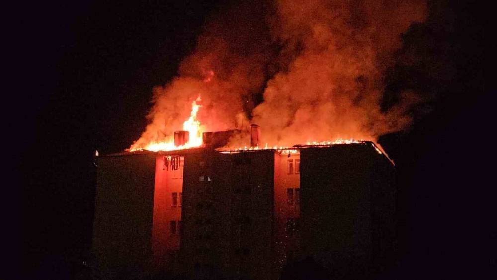 Nazilli Fen Lisesi yurdunda yangın paniği: 46 &ouml;ğrenci tahliye edildi
