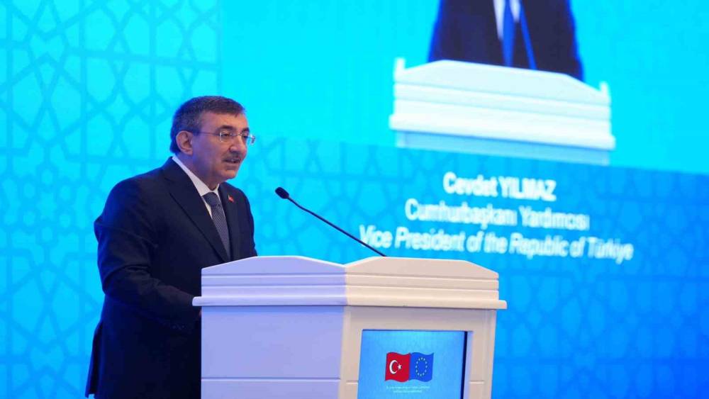 Cumhurbaşkanı Yardımcısı Yılmaz: "AB-T&uuml;rkiye ilişkilerinin &ouml;neminin &ccedil;ok daha y&uuml;kseldiği g&uuml;nlerden ge&ccedil;iyoruz"
