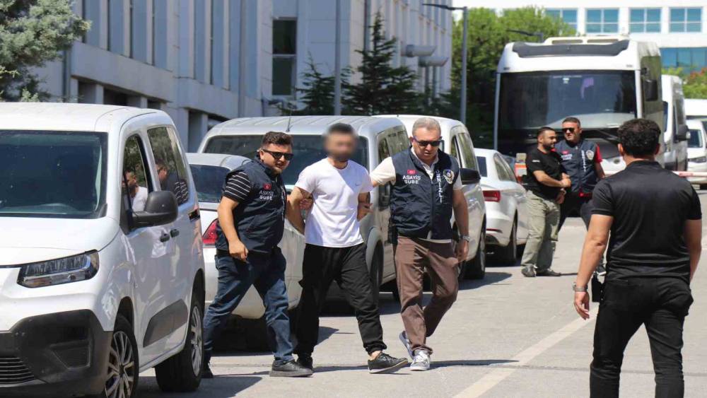 Denizli&rsquo;de 20 yıl &ouml;nce işlenen faili me&ccedil;hul bakkal cinayeti HTS kayıtlarıyla aydınlatıldı
