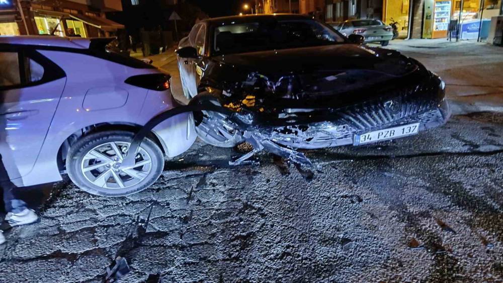 Kazaya karışan 1,62 promil alkoll&uuml; s&uuml;r&uuml;c&uuml;n&uuml;n ehliyetine el konuldu
