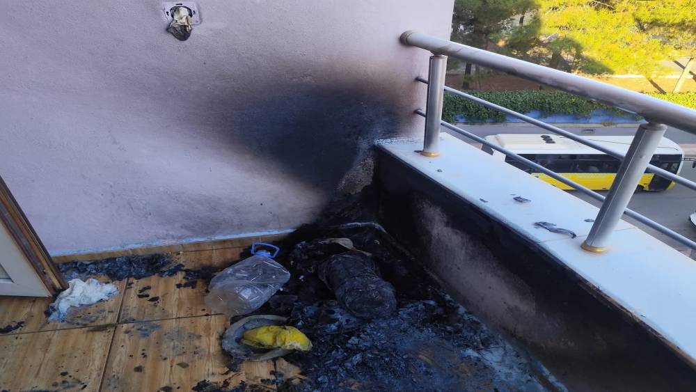 Siirt&rsquo;te apartmanın 5. katında piknik t&uuml;p&uuml; patladı
