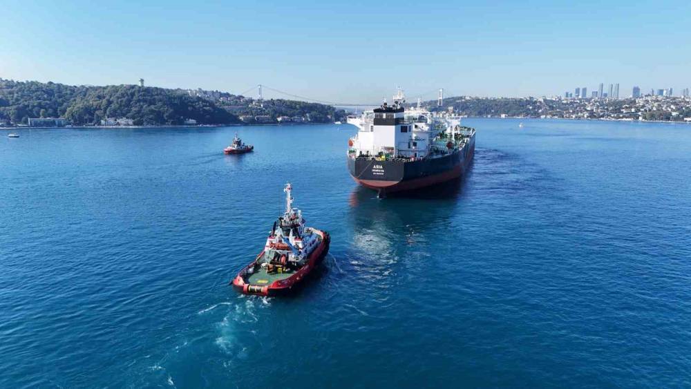 Karadeniz&rsquo;de petrol tankerine İHA saldırısı d&uuml;zenlendi
