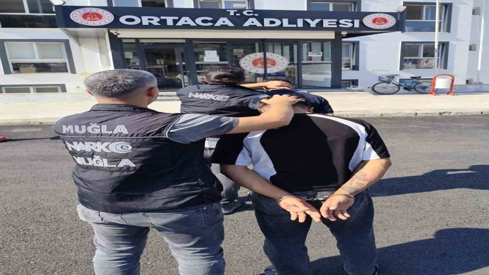 Dalaman&rsquo;a otob&uuml;sle uyuşturucu getiren ş&uuml;pheli tutuklandı
