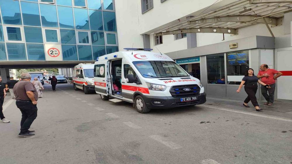 Batman&rsquo;da cinnet getiren baba dehşet sa&ccedil;tı: 4 &ouml;l&uuml;
