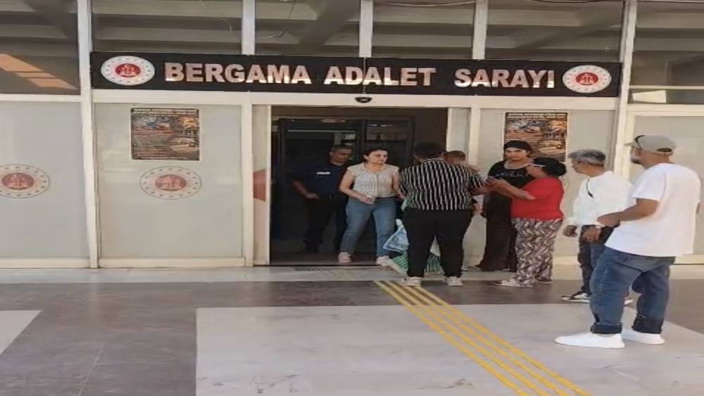 Bergama&rsquo;da uyuşturucu operasyonu: Karı koca tutuklandı
