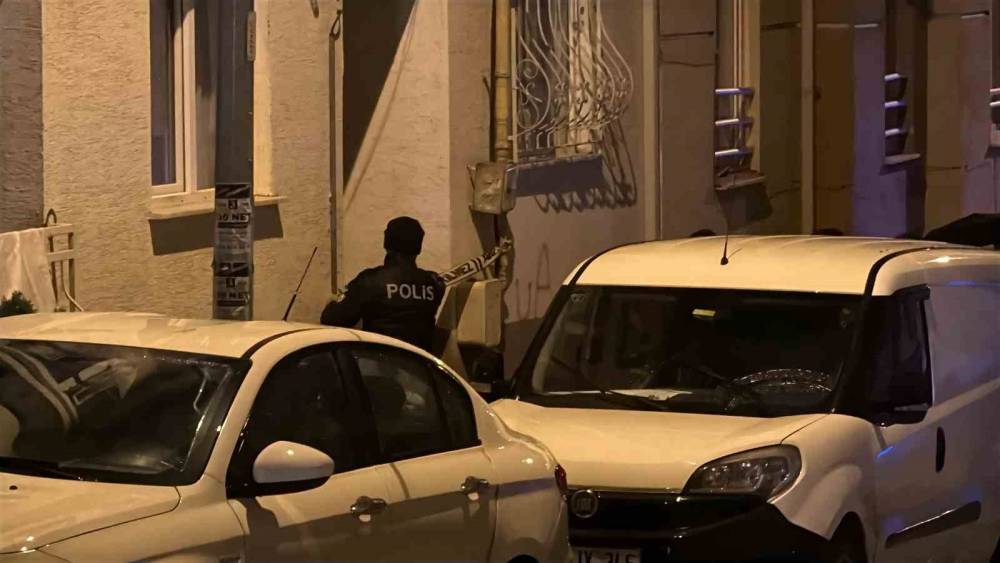 Eskişehir&rsquo;de evde bı&ccedil;aklanan kişi hayatını kaybetti
