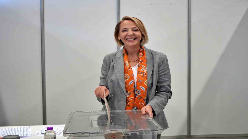 Antalya iş d&uuml;nyası sandık başında
