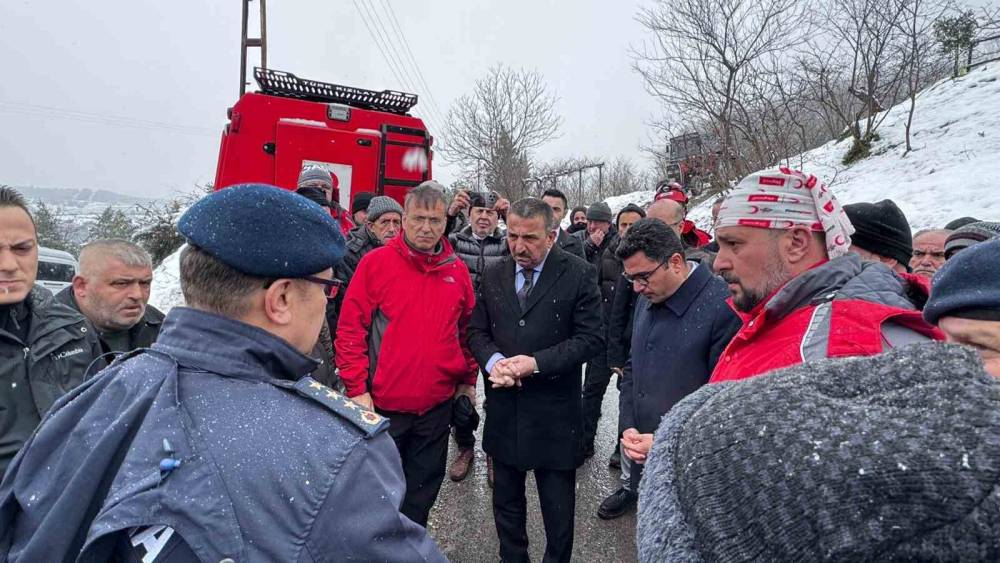 Kayıp adliye &ccedil;alışanı Mustafa U&ccedil;ar&rsquo;ı 100 kişilik ekip arıyor
