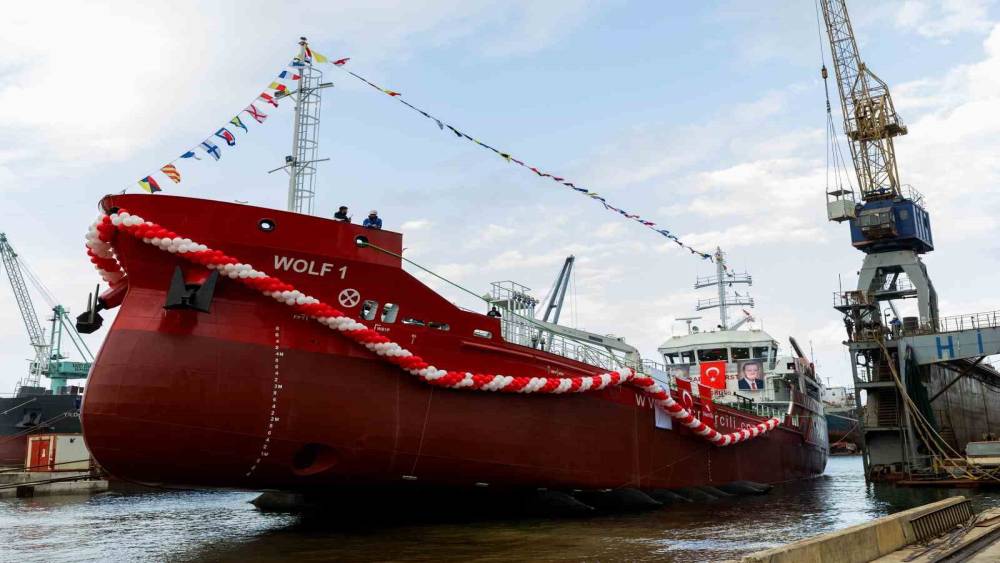 Petrol Ofisi Grubu ve Hicri Ercili Grup iş birliğinde inşa edilen ilk tanker "Wolf 1" suya indirildi
