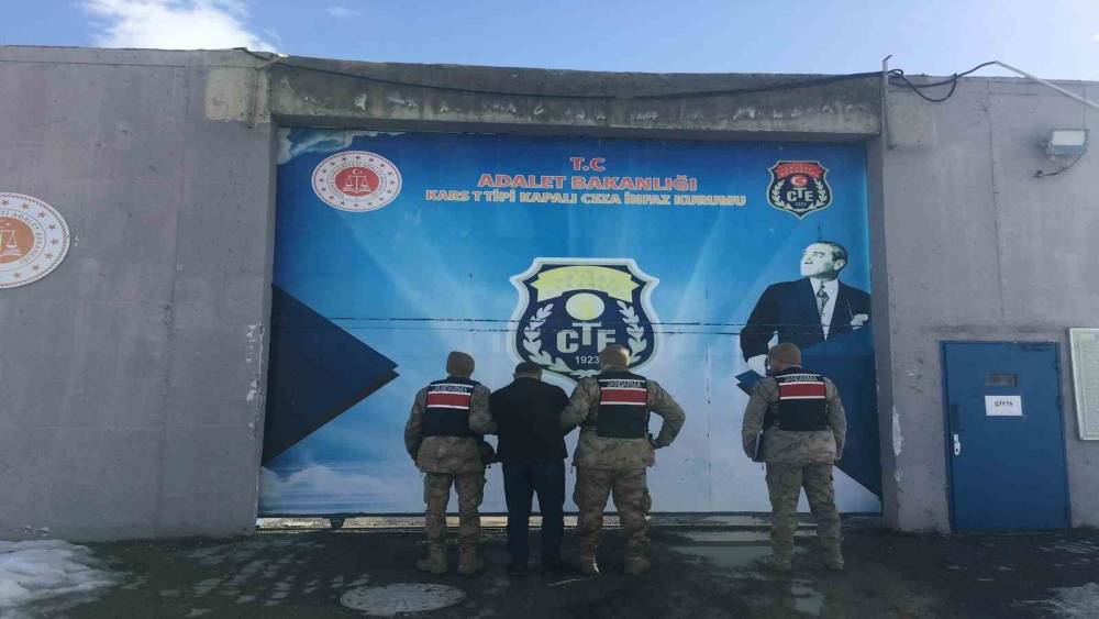 Digor&rsquo;da 38 yıl hapis cezası bulunan 1 kişi yakalandı
