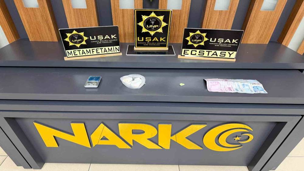 Uşak&rsquo;ta narkotik ekiplerinden zehir tacirlerine darbe: 14 tutuklama
