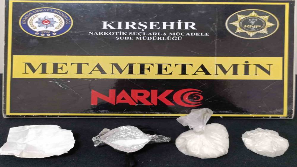 Kırşehir&rsquo;de uyuşturucu operasyonu: 3 tutuklama
