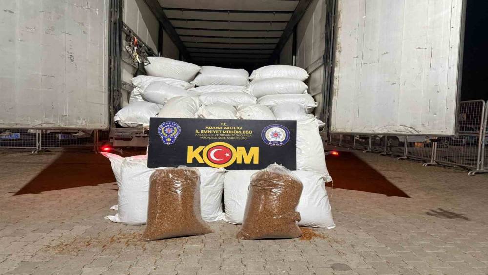 Adana&rsquo;da 3 ton ka&ccedil;ak t&uuml;t&uuml;n ele ge&ccedil;irildi
