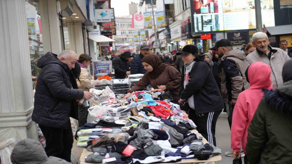 Samsun&rsquo;da bayram bereketi esnafın y&uuml;z&uuml;n&uuml; g&uuml;ld&uuml;rd&uuml;
