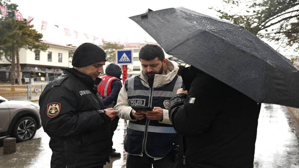 Erzincan&rsquo;da bayram &ouml;ncesi g&uuml;venlik ve sağlık tedbirleri artırıldı

