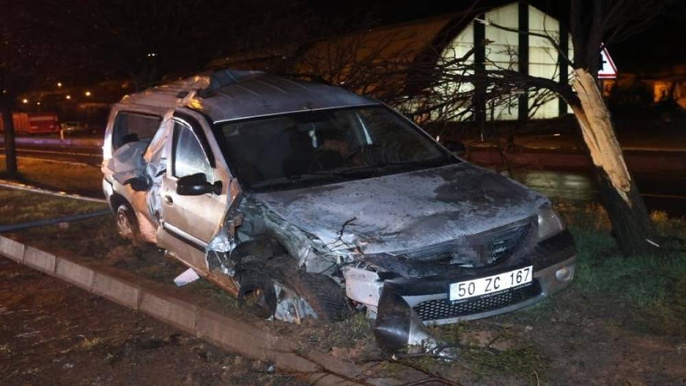 Kaza yaptıktan sonra &ccedil;alıların arasına saklanan s&uuml;r&uuml;c&uuml;: "Gelirsem emniyetle başım belaya girer"
