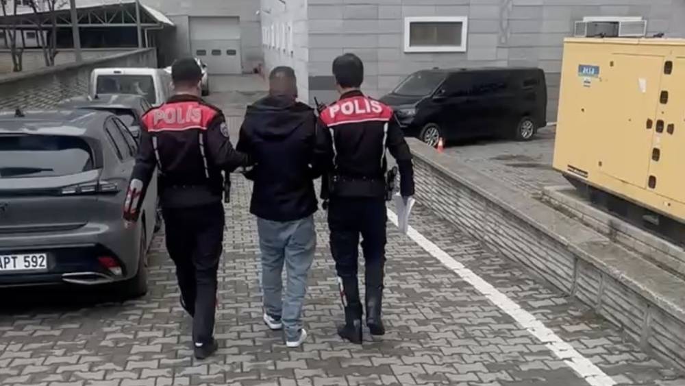 20 yıl hapis cezası bulunan h&uuml;k&uuml;ml&uuml; yakalandı
