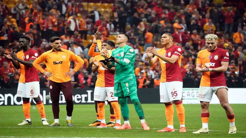 Galatasaray ligde 24 maç sonra yenildi
