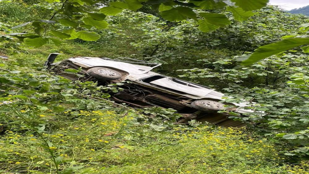 Giresun&rsquo;da kamyonet dere yatağına u&ccedil;tu: 1 &ouml;l&uuml;

