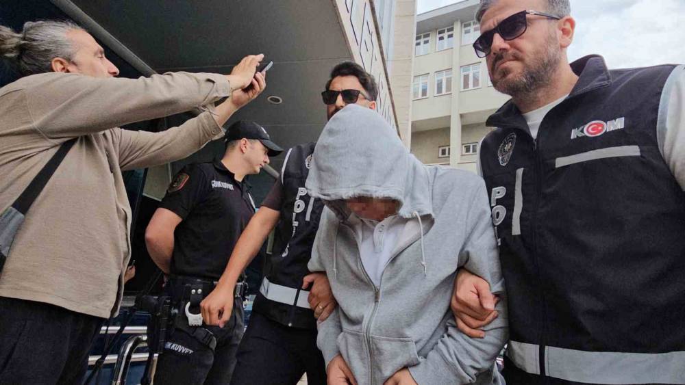 Zonguldak&rsquo;ta r&uuml;şvet ve ka&ccedil;ak k&uuml;rtaj operasyonunda 3 tutuklama

