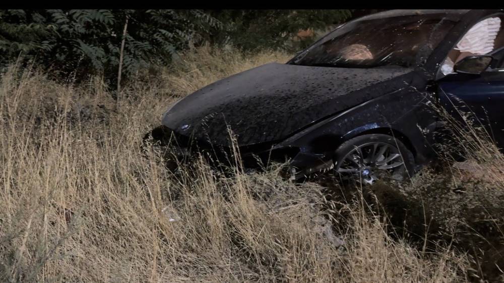 Eskişehir &ccedil;evre yolunda iki otomobil &ccedil;arpıştı: 1 yaralı
