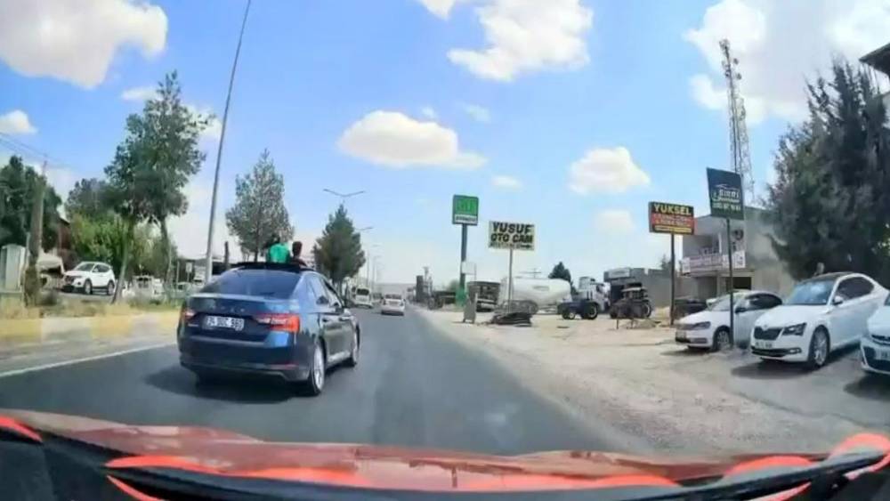 Diyarbakır&rsquo;da &ccedil;ocukların canı hi&ccedil;e sayıldığı yolculuk kamerada
