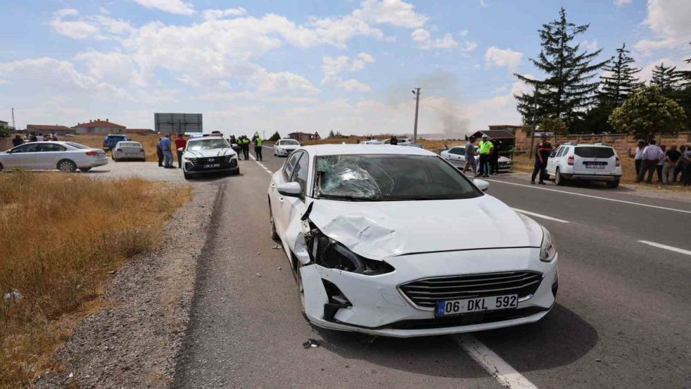Otomobilin &ccedil;arptığı yaya hayatını kaybetti
