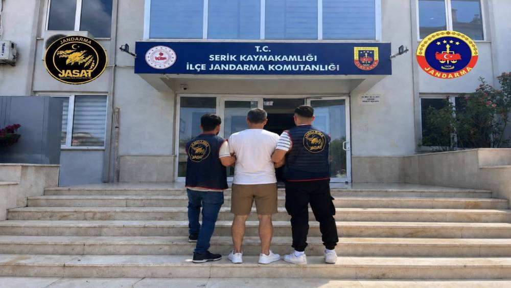 Antalya&rsquo;da JASAT son 1 ayda bin 331 aranan kişiyi yakaladı
