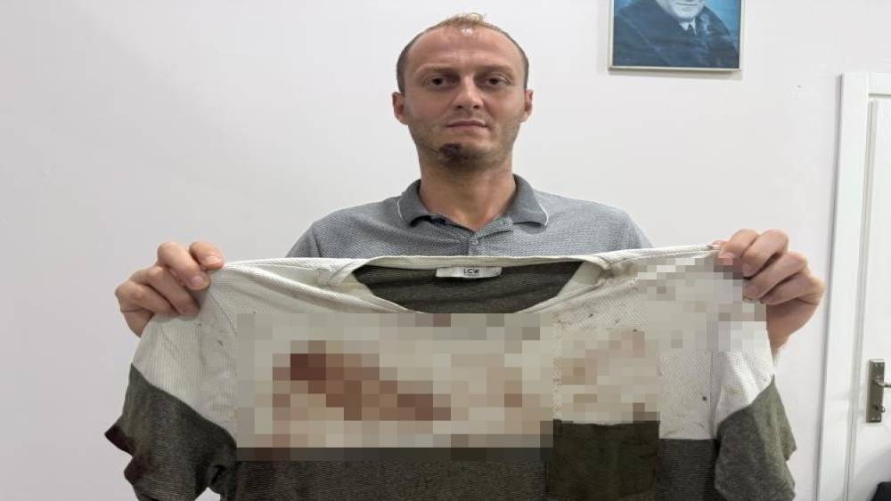 G&uuml;r&uuml;lt&uuml; tartışması sopalı kavgayla bitti: O anlar kamerada
