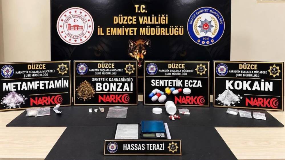 D&uuml;zce&rsquo;de zehir tacirlerine darbe: 40 ş&uuml;pheliye işlem yapıldı
