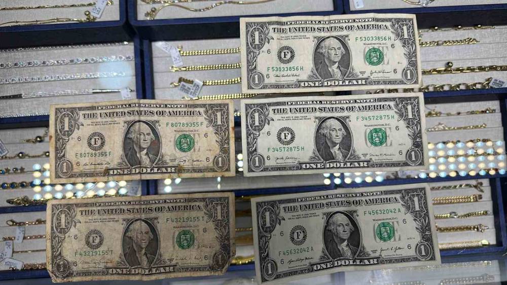 FET&Ouml;&rsquo;den Kuriş &ouml;rg&uuml;t&uuml;ne 2 eski, 3 yeni tarihli F serisi 1 dolar
