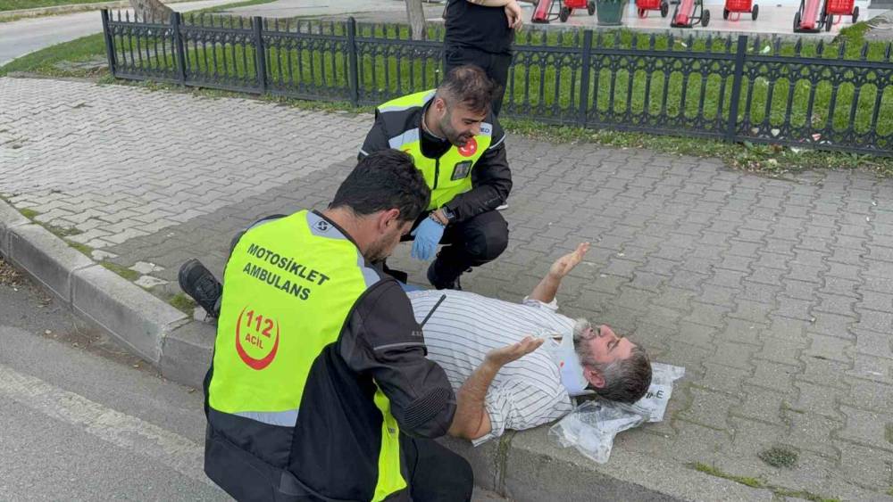 Elektrikli bisikletten d&uuml;şen s&uuml;r&uuml;c&uuml; hastanelik oldu
