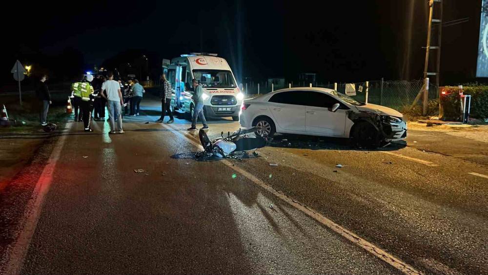 Saray&rsquo;da motosiklet ile otomobil &ccedil;arpıştı: 1 yaralı
