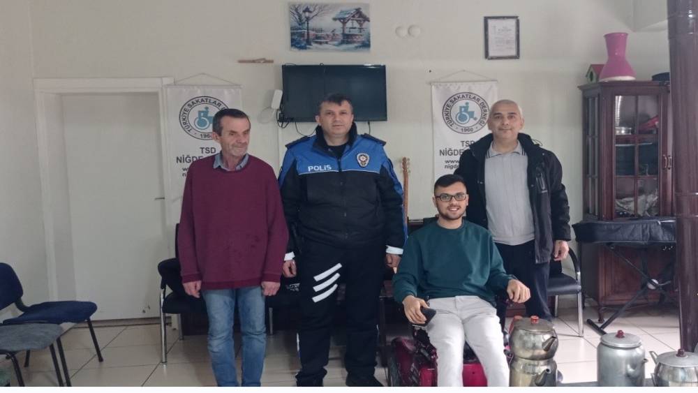 Niğde&rsquo;de toplum destekli polislikten bilgilendirme ve farkındalık &ccedil;alışmaları
