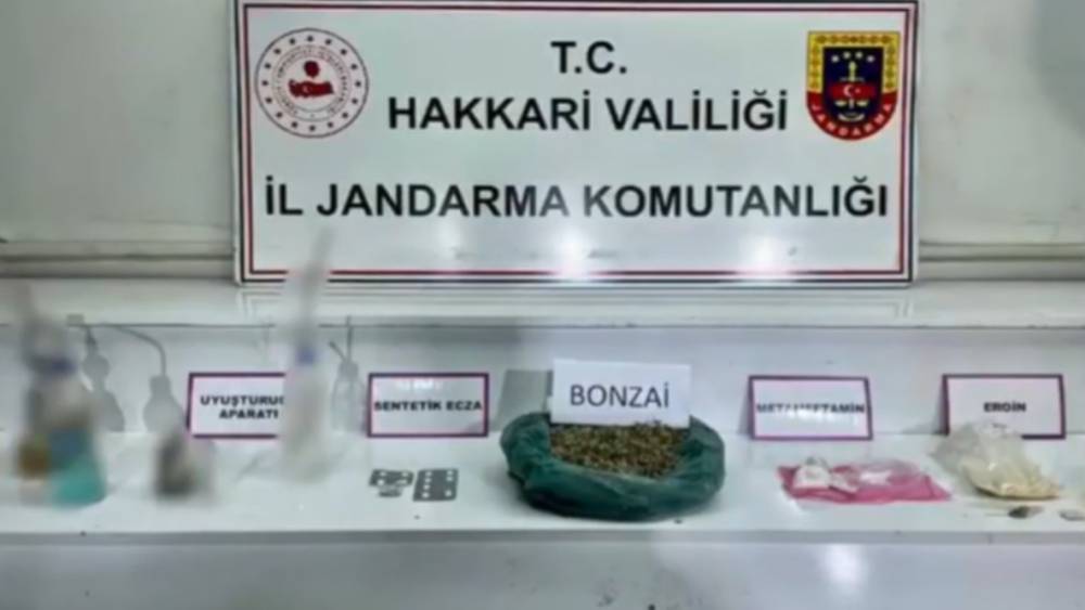 Y&uuml;ksekova&rsquo;da uyuşturucu operasyonu: 6 tutuklama
