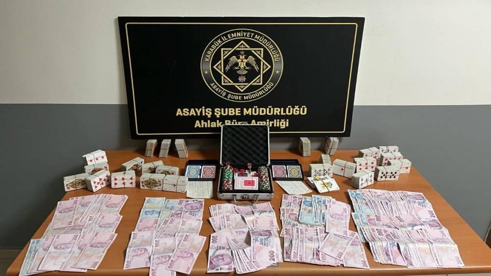 Karab&uuml;k&rsquo;te asayiş uygulamalarında 53 aranan kişi yakalandı
