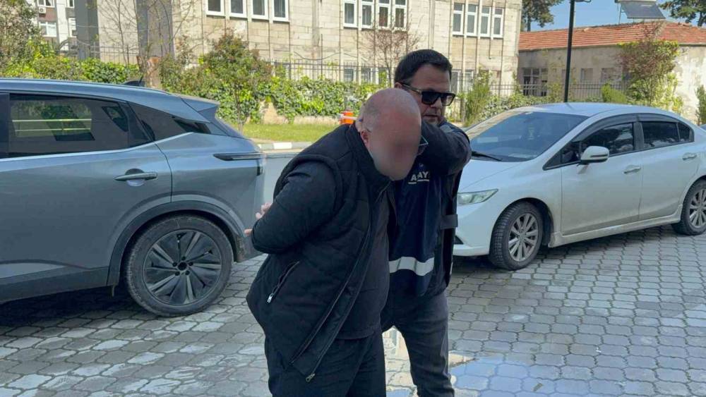 Silahla yaralamadan aranan şahıs &ccedil;elik yelekle yakalandı
