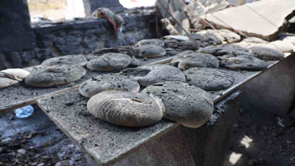 K&ouml;y fırının tavanı &ccedil;&ouml;kt&uuml;: 1 kişi hayatını kaybetti
