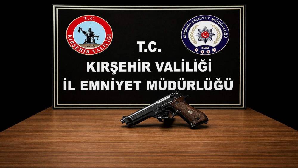 İş yerinden havaya ateş eden ş&uuml;pheli yakalandı
