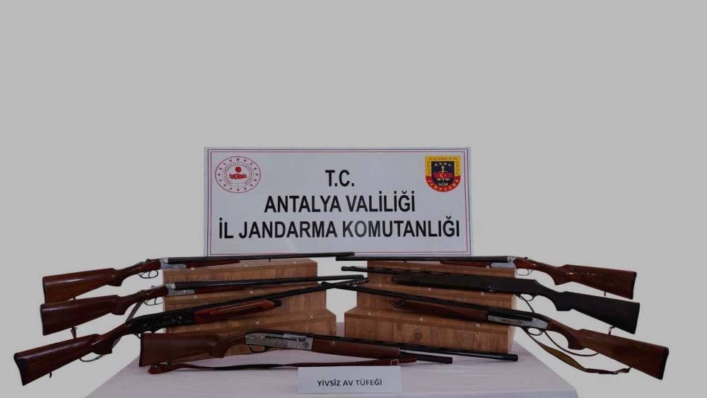 Kaş&rsquo;ta 7 ruhsatsız av t&uuml;feği ele ge&ccedil;irildi

