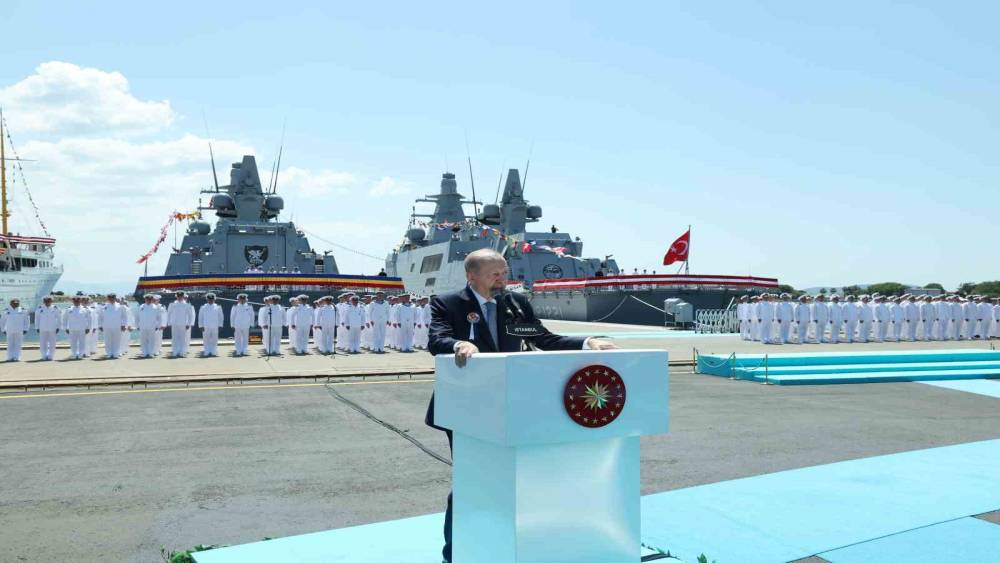 Cumhurbaşkanı Erdoğan: "Askeri gemi inşa sanayimiz, 103 yıllık cumhuriyet tarihimizin en yoğun ve en verimli g&uuml;nlerini yaşıyor"
