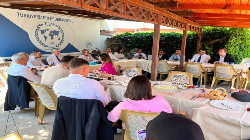 AK Parti Grup Başkanvekili Usta: (Ter&ouml;rs&uuml;z T&uuml;rkiye) "Talepler doğru bir şekilde değerlendirecek, iyi bir yasa teklifi kısa s&uuml;rede gelecek diye d&uuml;ş&uuml;n&uuml;yorum"
