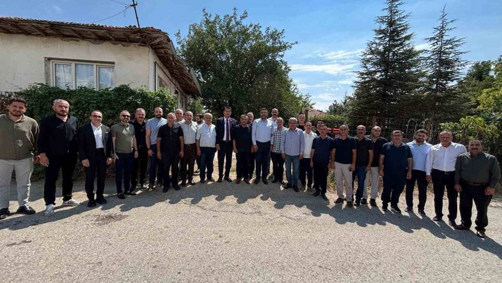 Boyraz: "T&uuml;m il&ccedil;elerimizin ticaret ve tarım g&uuml;c&uuml;n&uuml; din&ccedil; tutacak projeler hazırlıyoruz"
