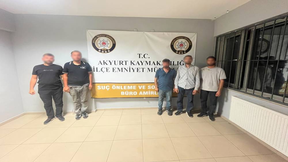 Akyurt&rsquo;ta polisten ka&ccedil;an 5 ş&uuml;pheli yakalandı
