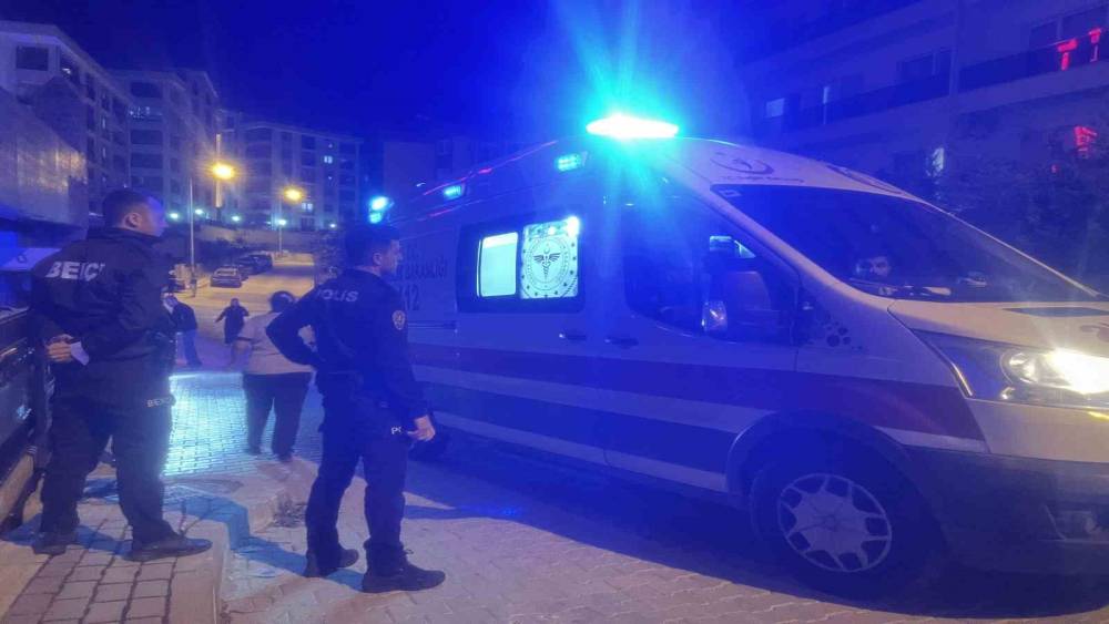 K&ouml;peğin havlamasıyla ka&ccedil;arken &ccedil;ukura d&uuml;ş&uuml;p yaralandı
