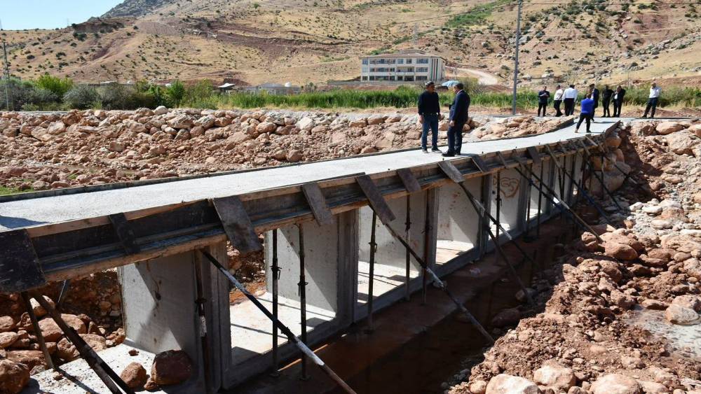 Şırnak Milletvekili Tatar, selin vurduğu Kasrik&rsquo;te dere ıslahı &ccedil;alışmalarını inceledi
